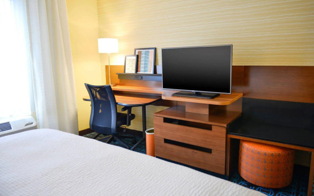 photo 4 of Fairfield Inn & Suites Canton South