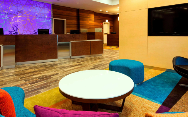 photo 2 of Fairfield Inn & Suites Chicago Downtown/River North
