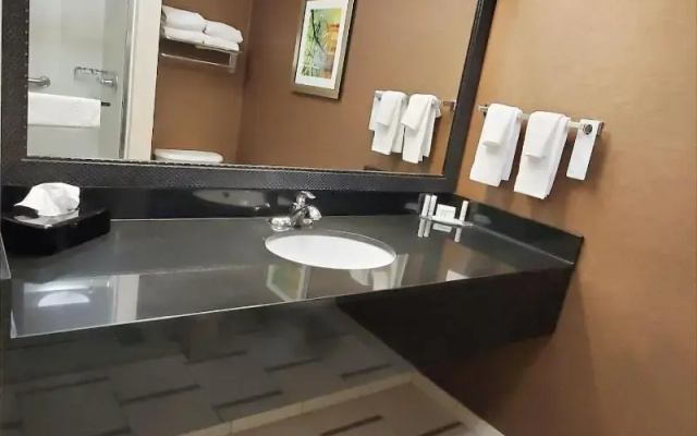 photo 5 of Fairfield Inn & Suites by Marriott Cleveland Avon