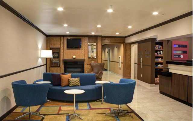 photo 2 of Comfort Inn & Suites North Dallas - Addison
