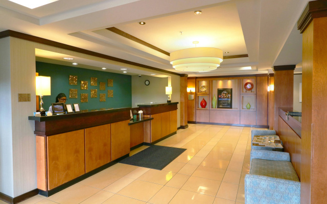 photo 2 of Fairfield Inn & Suites by Marriott Des Moines Airport
