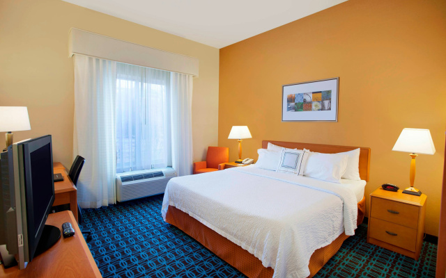 photo 3 of Fairfield Inn & Suites by Marriott Detroit Metro Airport Romulus