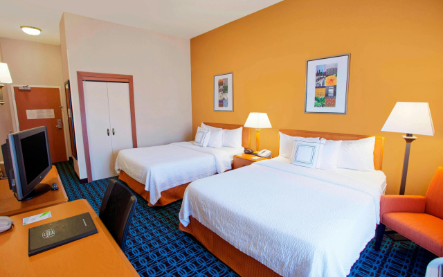 photo 5 of Fairfield Inn & Suites by Marriott Detroit Metro Airport Romulus