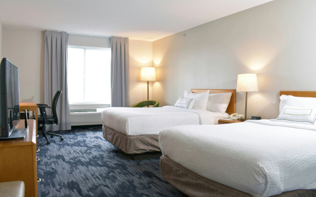 photo 4 of Fairfield Inn and Suites by Marriott Indianapolis East