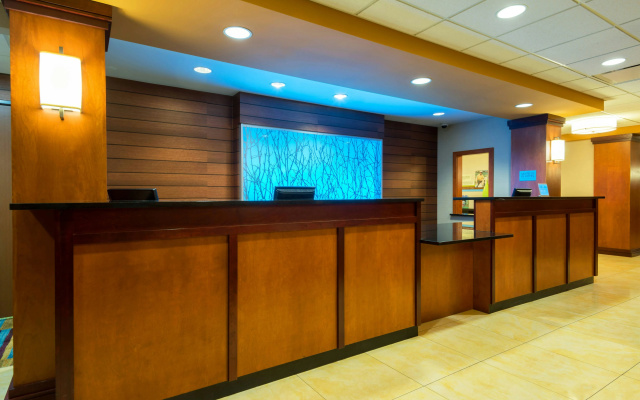 photo 2 of Fairfield Inn & Suites by Marriott Louisville Downtown