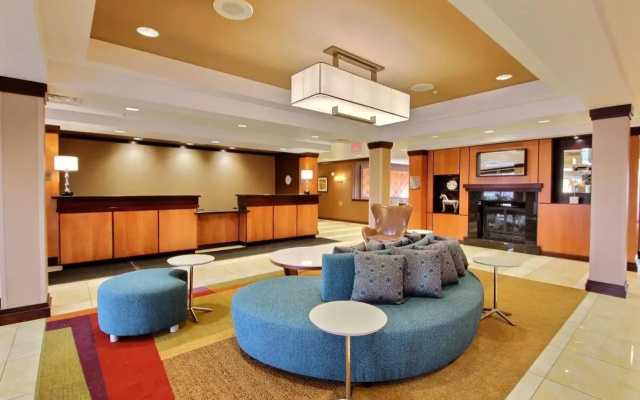 photo 2 of Fairfield Inn & Suites by Marriott Milwaukee Airport