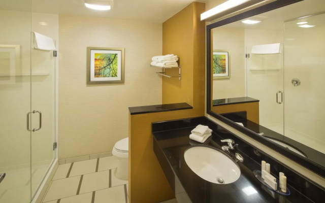 photo 4 of Fairfield Inn & Suites Monaca