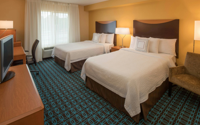 photo 3 of Fairfield Inn & Suites by Marriott Portland North