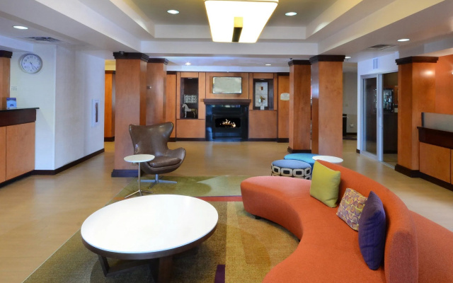 photo 2 of Fairfield Inn & Suites by Marriott Roanoke Hollins/I-81