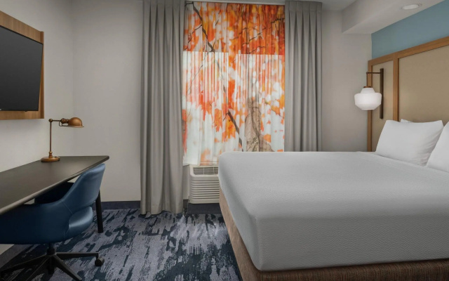 photo 3 of Fairfield Inn & Suites by Marriott Roanoke Hollins/I-81