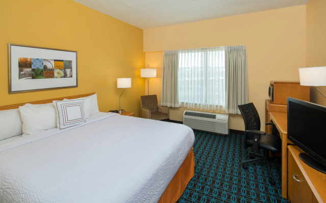 photo 2 of Fairfield Inn & Suites San Antonio Airport/North Star Mall