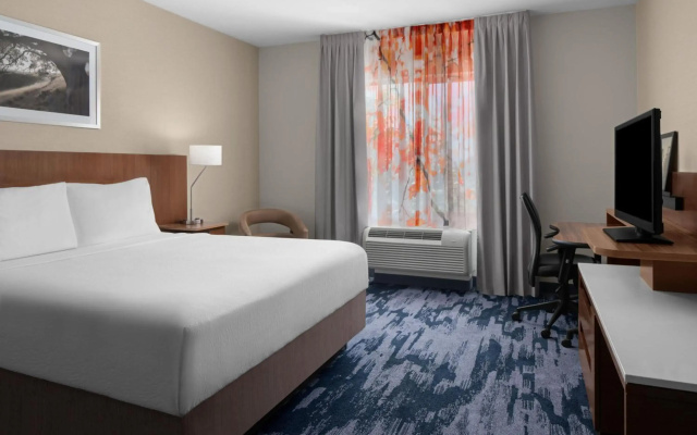 photo 4 of Fairfield Inn & Suites Tustin Orange County