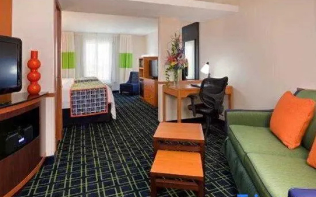 photo 2 of Fairfield Inn & Suites Indianapolis Downtown