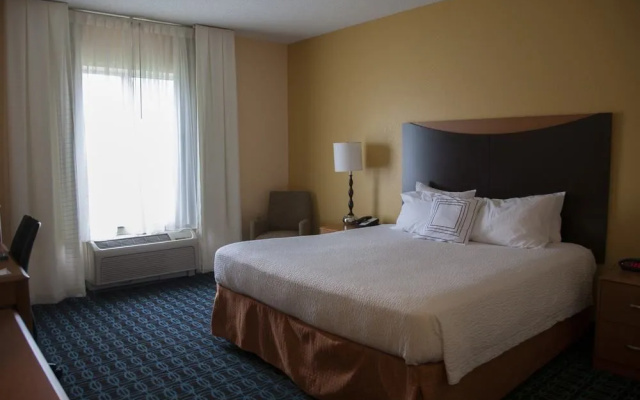 photo 3 of Fairfield Inn & Suites Bedford