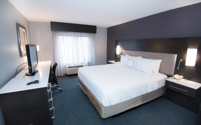photo 4 of Fairfield Inn and Suites by Marriott Atlanta Airport North