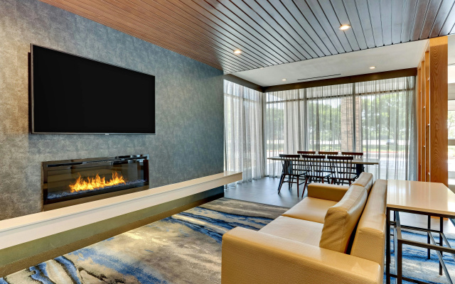 photo 2 of Fairfield Inn & Suites by Marriott Dallas Love Field