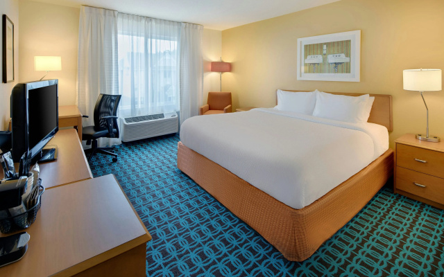 photo 5 of Fairfield Inn and Suites by Marriott Indianapolis Airport