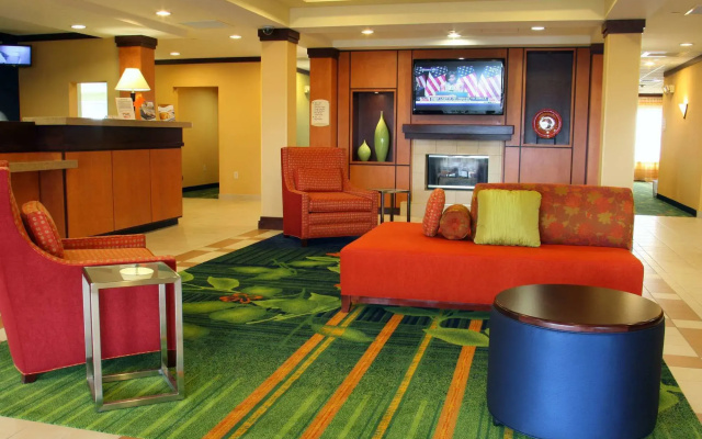 photo 2 of Fairfield Inn and Suites by Marriott Marion