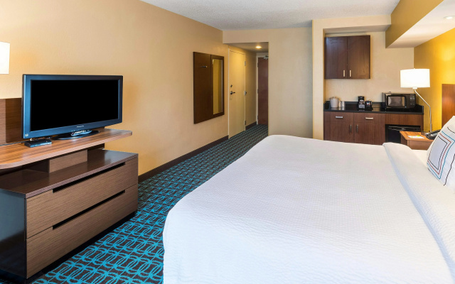 photo 5 of Fairfield Inn and Suites by Marriott Perimeter Center