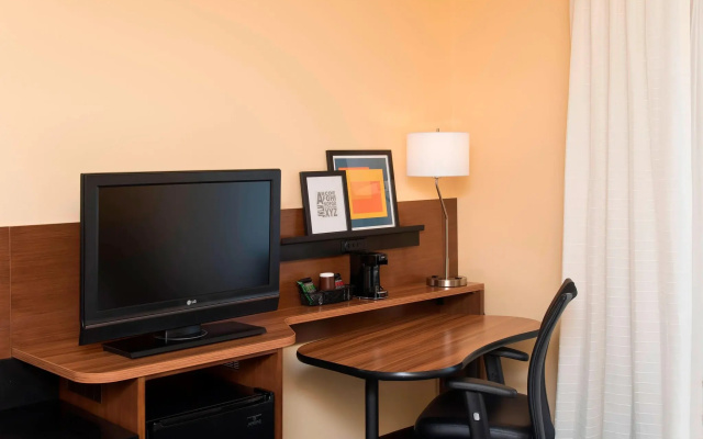 photo 5 of Fairfield Inn and Suites By Marriott St Charles