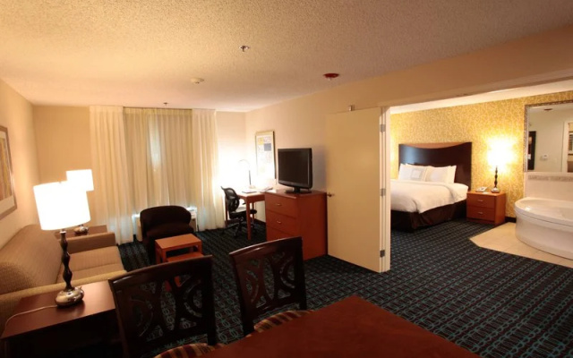 photo 2 of Fairfield Inn & Suites Oakland Hayward