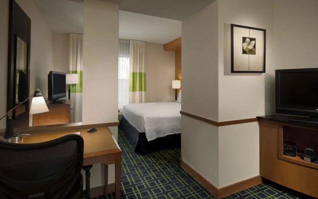 photo 3 of Fairfield Inn & Suites Orlando at Seaworld
