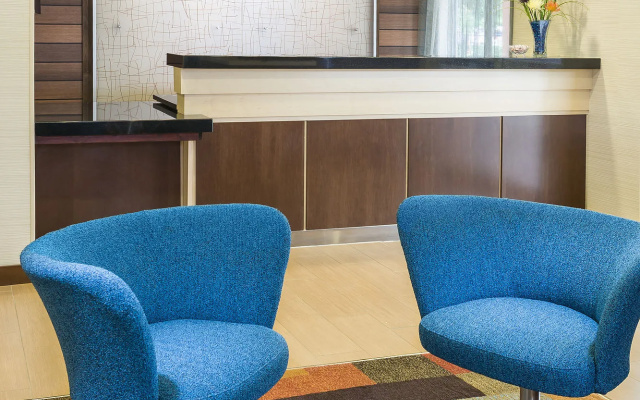 photo 2 of Fairfield Inn & Suites Dallas Park Central