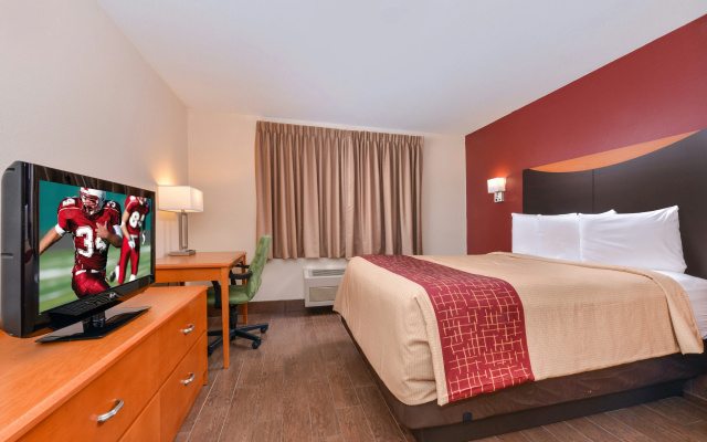 photo 5 of Red Roof Inn & Suites Danville, IL