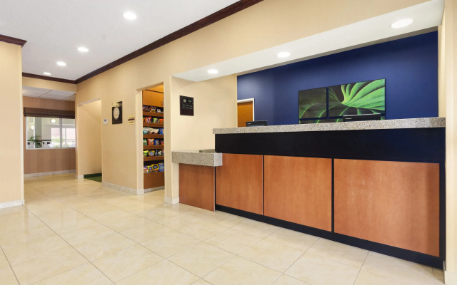 photo 2 of Fairfield Inn Forsyth Decatur