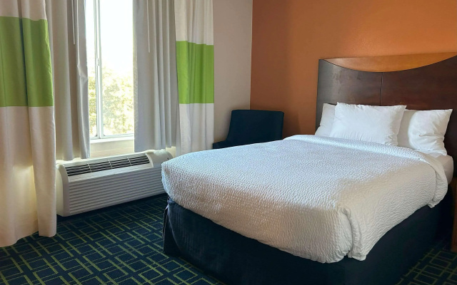 photo 5 of Country Inn & Suites by Radisson, Fayetteville I-95, NC