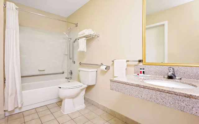 photo 5 of Fairfield Inn By Marriott Kalamazoo East