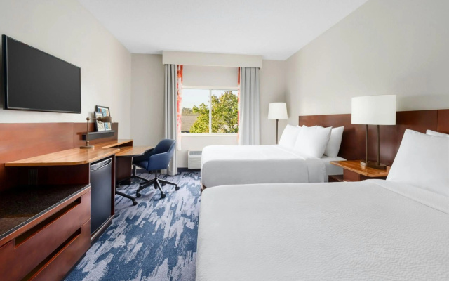 photo 4 of Fairfield Inn by Marriott Philadelphia Airport