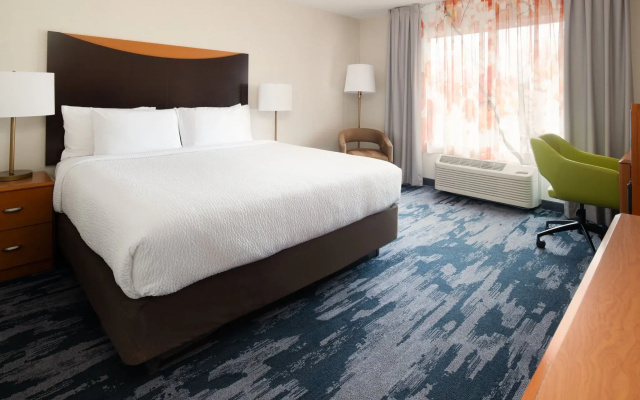 photo 5 of Fairfield Inn & Suites by Marriott Portland Airport