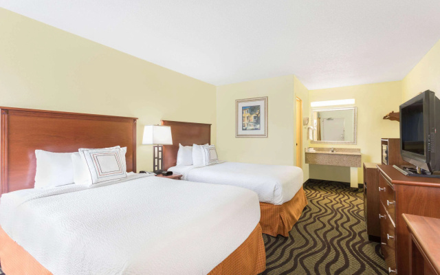 photo 5 of Baymont by Wyndham Savannah Midtown