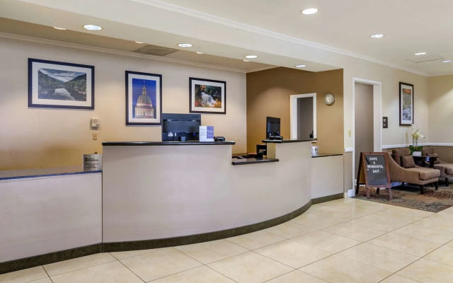 photo 2 of The Capitol Hotel