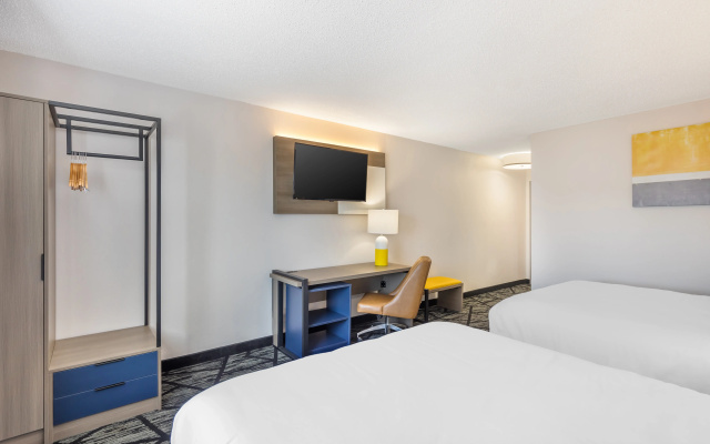 photo 3 of Comfort Inn Davenport East - Bettendorf