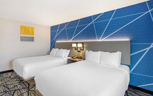 photo 4 of Comfort Inn Davenport East - Bettendorf