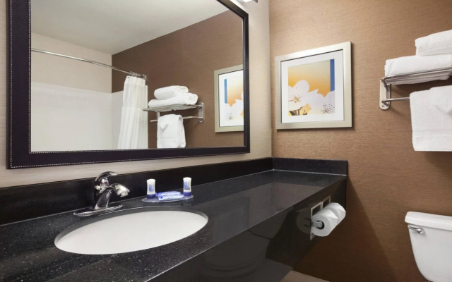 photo 5 of Fairfield Inn & Suites Lansing West