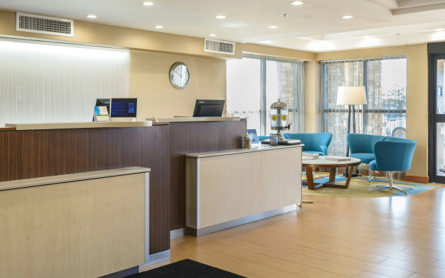 photo 2 of Fairfield Inn by Marriot Manchester-Boston Regional Airport