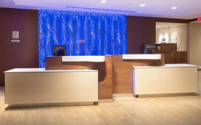 photo 2 of Fairfield Inn & Suites Burlington