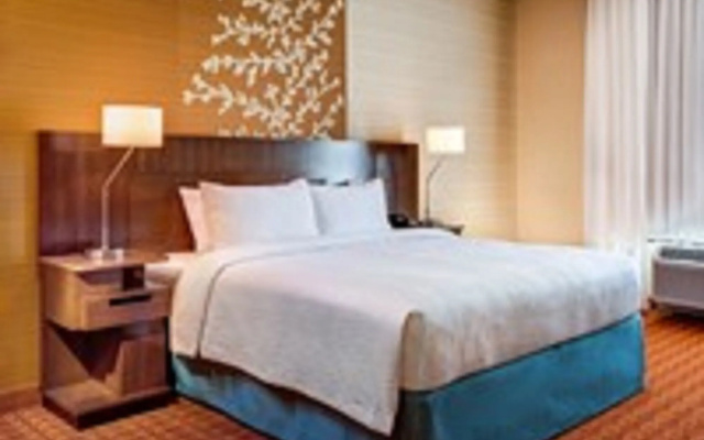 photo 2 of Fairfield Inn and Suites by Marriott Charlotte Airport