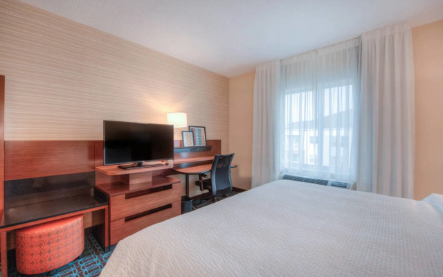 photo 5 of Fairfield Inn and Suites by Marriott Charlotte Airport