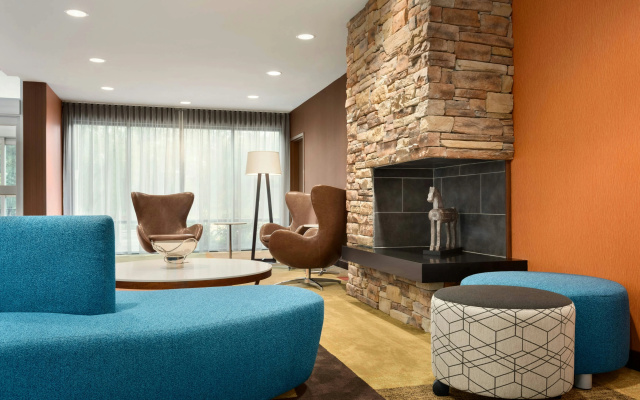 photo 2 of Fairfield Inn & Suites by Marriott Charlottesville Downtown/University Area