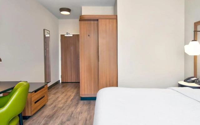 photo 5 of Fairfield Inn & Suites by Marriott Cincinnati North