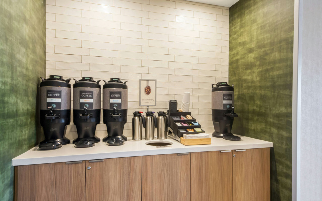 photo 4 of Fairfield Inn & Suites by Marriott Dallas Plano/Frisco