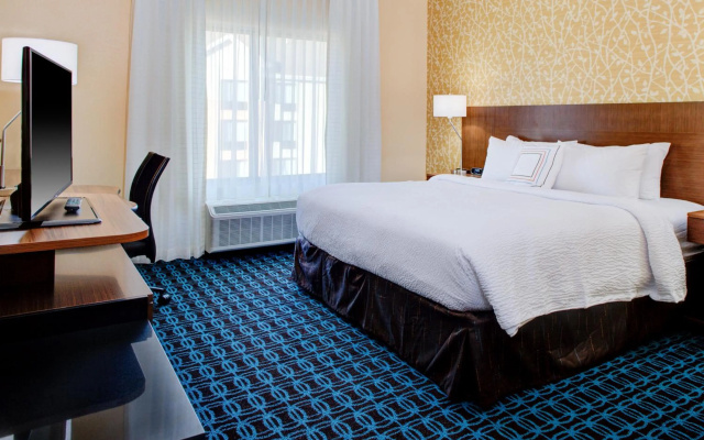 photo 3 of Fairfield Inn and Suites by Marriott Detroit Canton