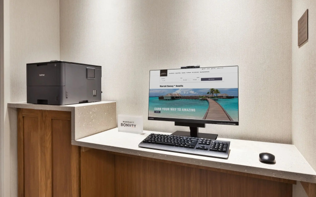 photo 5 of Fairfield Inn & Suites by Marriott Grand Rapids North