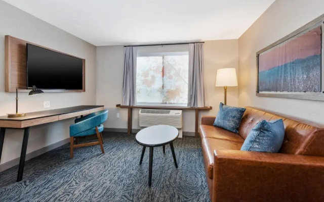 photo 4 of Fairfield Inn & Suites by Marriott Kalamazoo