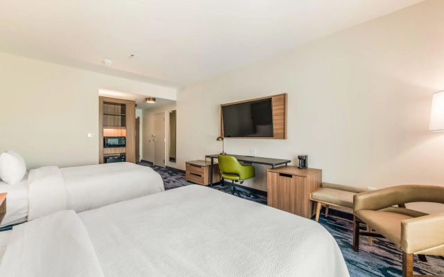 photo 4 of Fairfield Inn & Suites by Marriott Knoxville Clinton