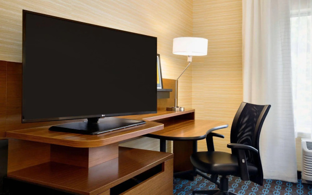 photo 4 of Fairfield Inn & Suites Lancaster East at The Outlets